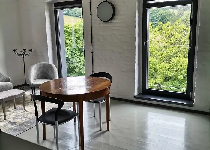 Wiejska Sowa Siedlisko 아파트